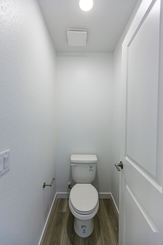 Building Photo - Brand New Home