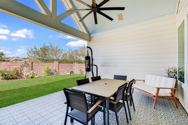 Building Photo - 2339 Pale Star Dr
