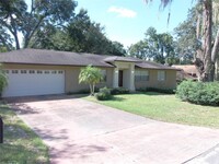 Building Photo - 2115 Stewart Ln