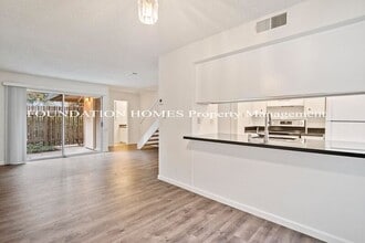 Building Photo - 67 Roundtree Blvd