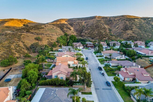 Building Photo - 3655 Shandin Dr