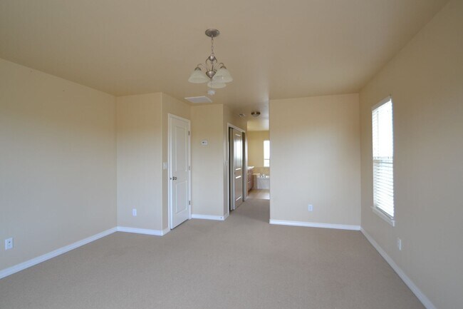 Building Photo - 5079 Farris Creek Ct