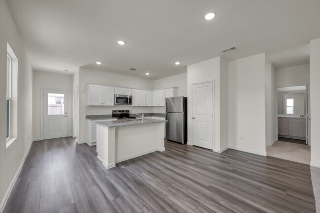 Building Photo - 15009 Ronan Dr