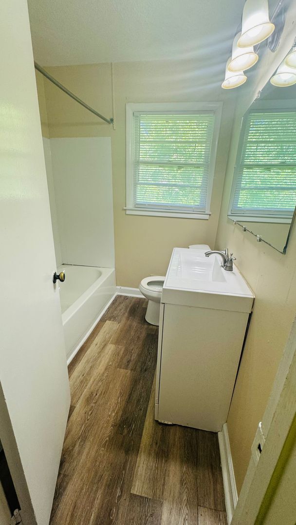 Building Photo - New For Rent in Center Point!