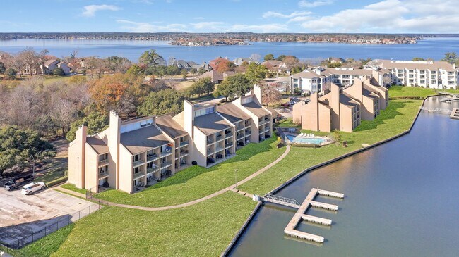 Building Photo - 12600 Melville Dr