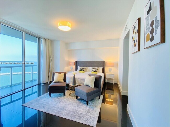 Building Photo - 465 Brickell Ave