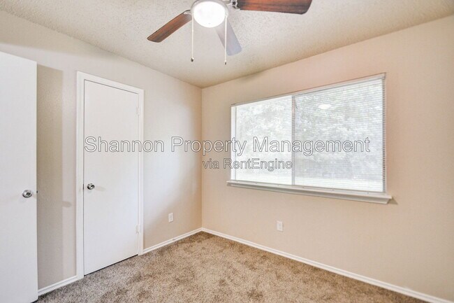 Building Photo - 13106 Townwood Dr