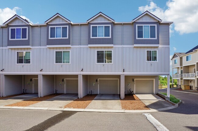 Building Photo - 15708 NW Blueblossom St