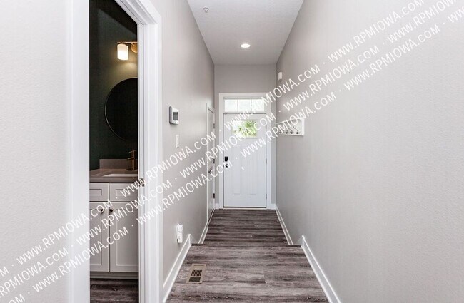 Building Photo - 1508 Mocking Bird Ln