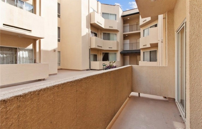 Building Photo - 19350 Sherman Way