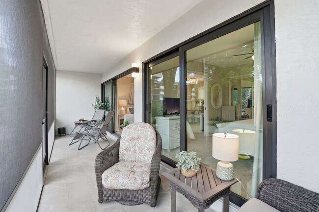 Building Photo - 600 Neapolitan Way