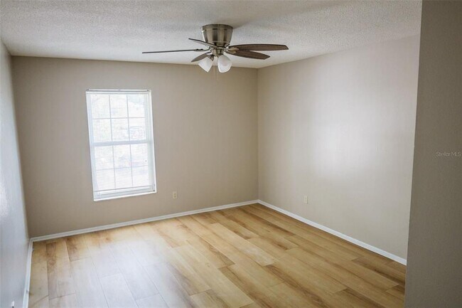 Building Photo - 1061 85th Terrace N