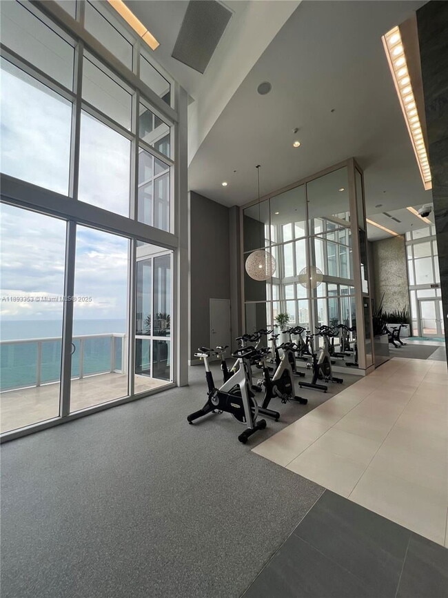 Building Photo - 18201 Collins Ave