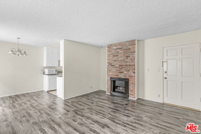 Primary Photo - 1811 Parnell Ave