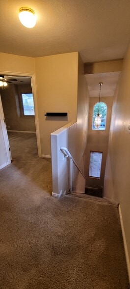 Building Photo - 125 Peregrine Ln