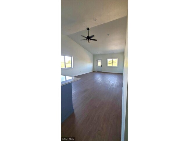 Building Photo - 1229-1231 Wisteria Ln