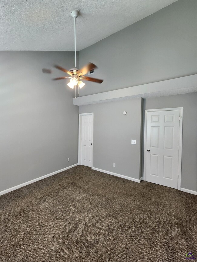 Building Photo - 201 Millside Dr