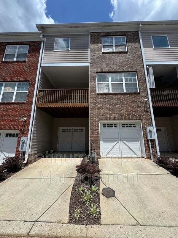 Building Photo - 3206 Buck Way