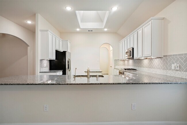 Building Photo - 1403 Holly Chase Dr