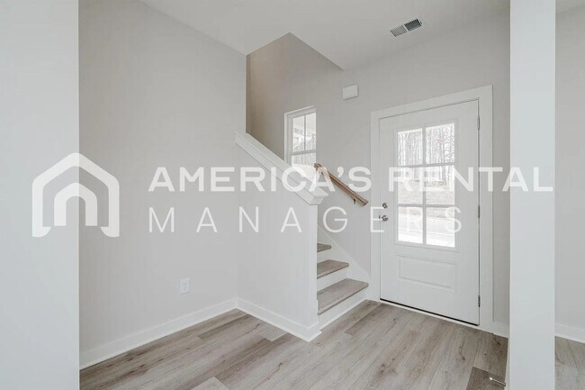 Building Photo - Modern Elegance at Unali Townes!