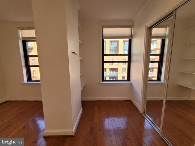 Building Photo - 616 E Street NW Unit 1007