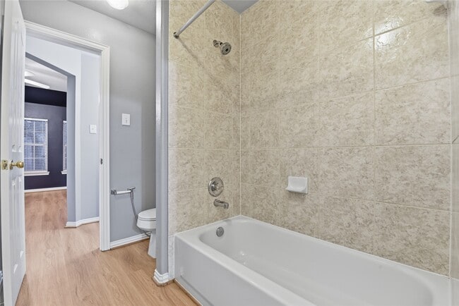 Building Photo - 6507 Hill Haven Ct