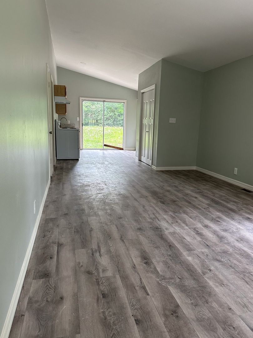 Building Photo - 1934 Dirk Dr