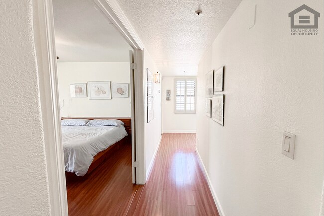 Building Photo - 3Bed/2Bath Furnished Home w/Stunning Backyard! Ready for Immediate Move-In! – POOL!