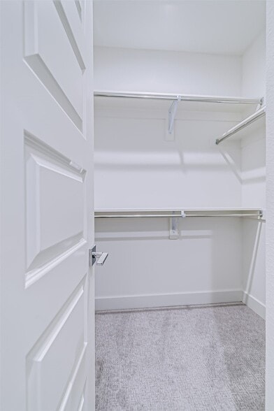 Building Photo - 6028 Lewis St