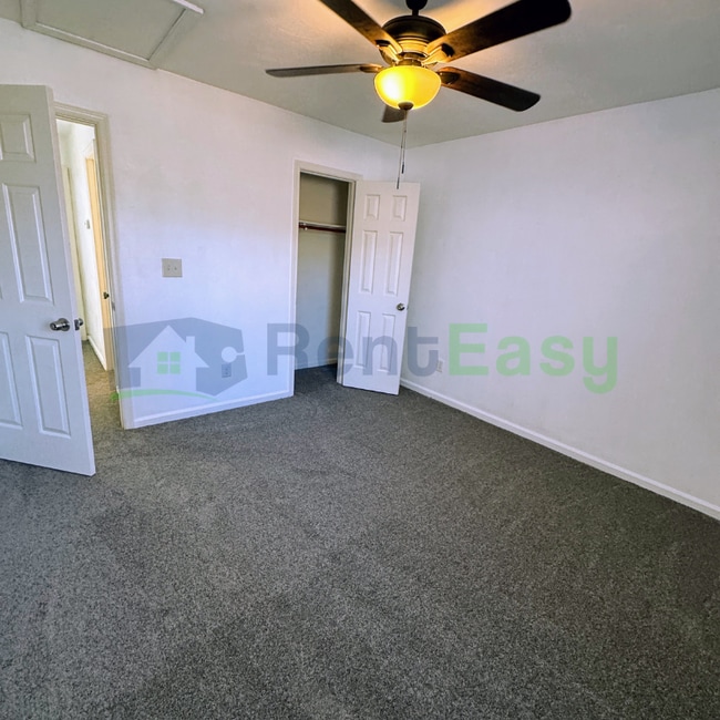 Building Photo - 2038 Coral Ivy Ln