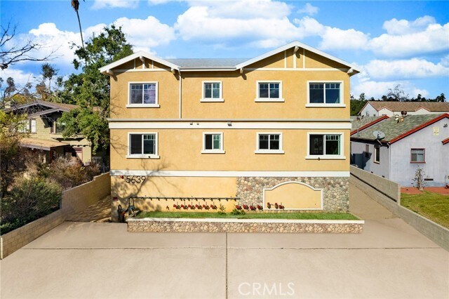 Building Photo - 5639 Huntington Dr