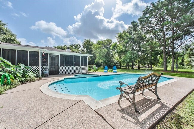 Building Photo - 6911 Sprigg St