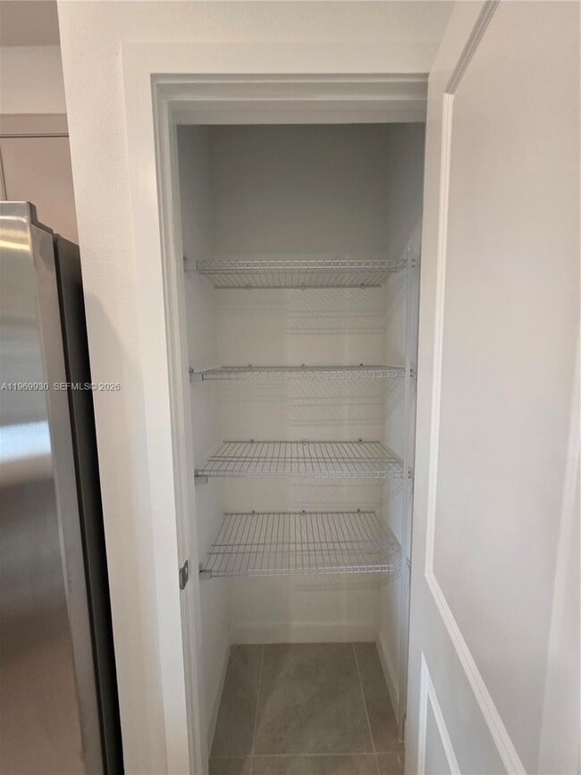 Building Photo - 1114 SW 9th Ave