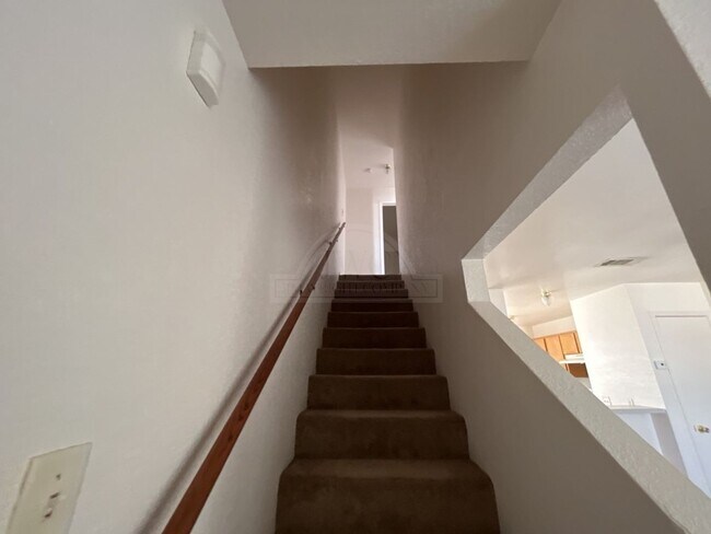 Building Photo - 4504 Deek Dr