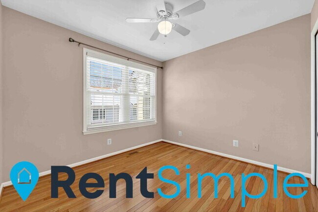 Building Photo - 7506 Lamoyne Ct