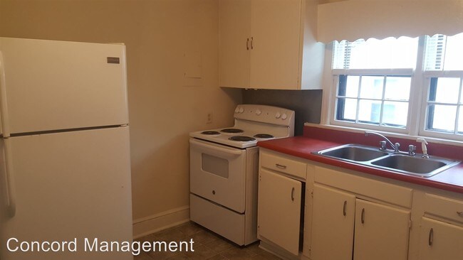 Building Photo - 2 br, 1 bath House - 915 S. English St
