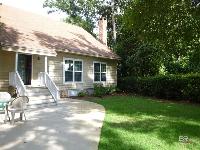 Building Photo - 19307 Scenic Hwy 98