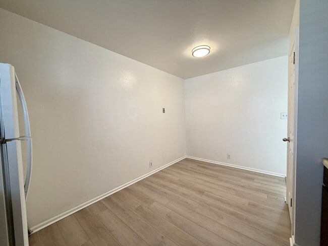 Building Photo - 253 E 1100 S