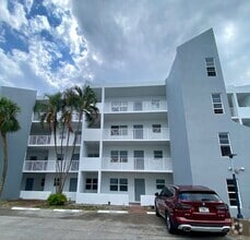 Building Photo - Great Condo in Pompano Beach Just West of ...