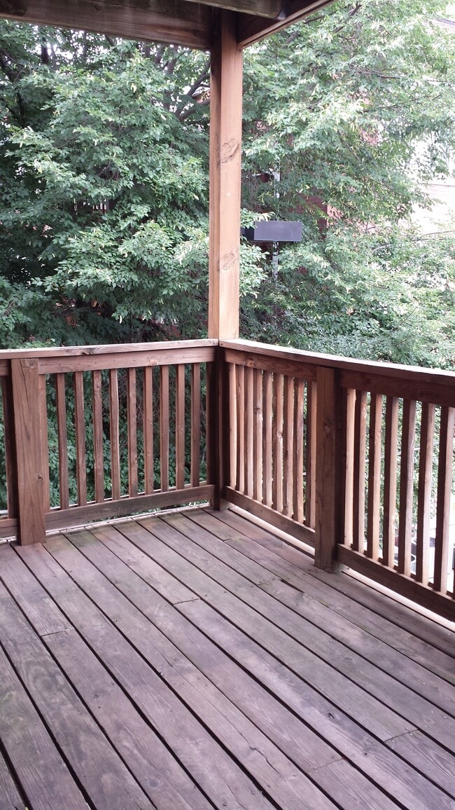 Building Photo - 5789 Pershing Ave