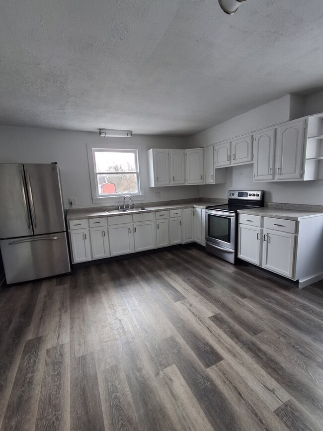 Building Photo - 833 Indiana Ave