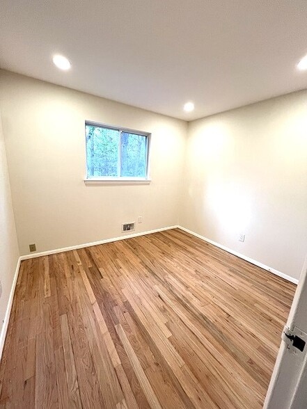 1 of 3 bedrooms - 56 Fairway Dr