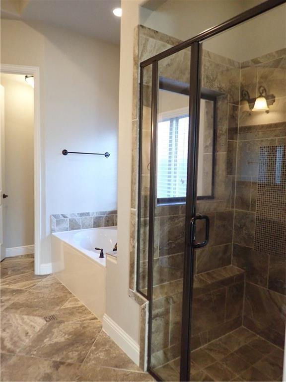 Building Photo - 409 Silver Trail