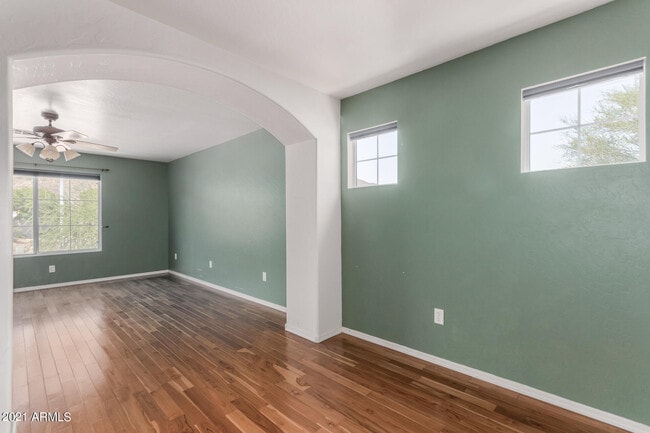 Building Photo - 204 W Mountain Sage Dr