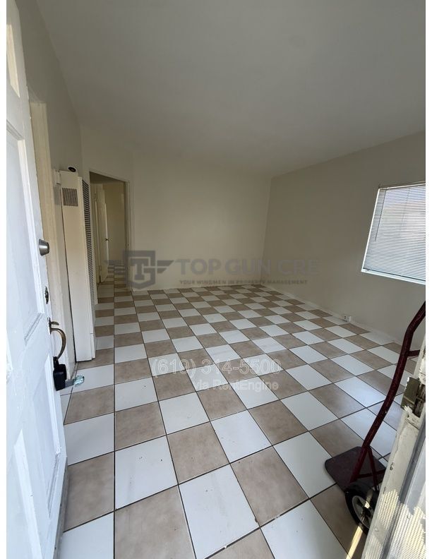 Building Photo - 4050-58 42nd St