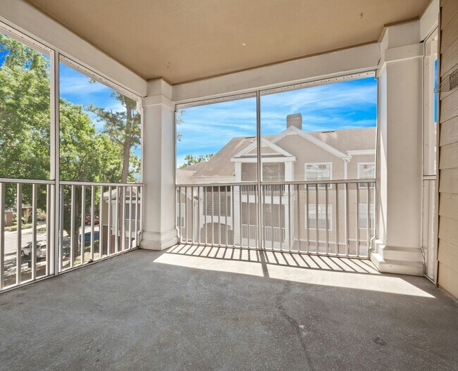 Building Photo - 8300 Elm Park Dr