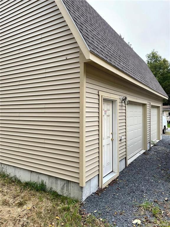 Building Photo - 208 Glenmere Rd