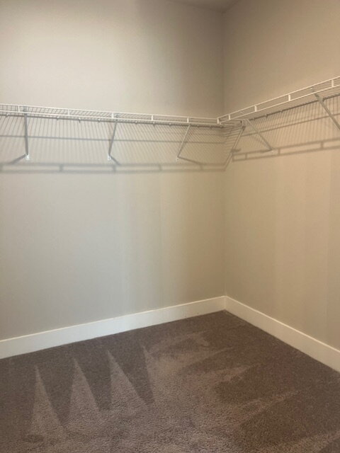 Building Photo - 14741 Greenleaf Dr