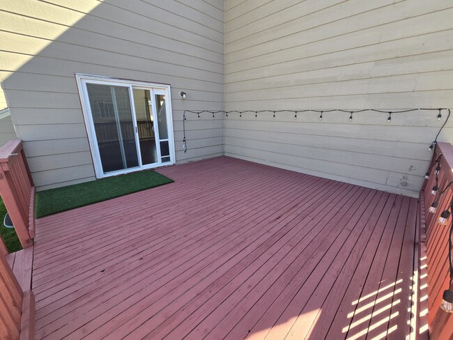 Building Photo - 4280 Solarglen Dr