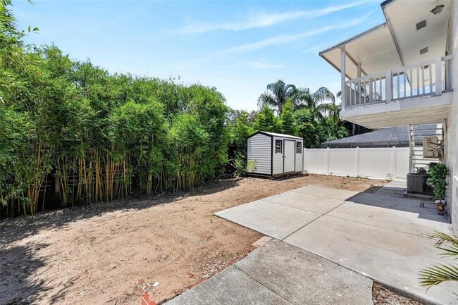 Building Photo - 1099 Grove Ave